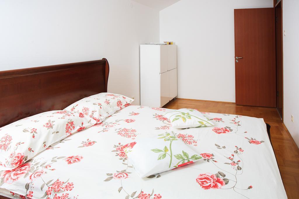 Apartment Dv Magnolia Tivat Luaran gambar